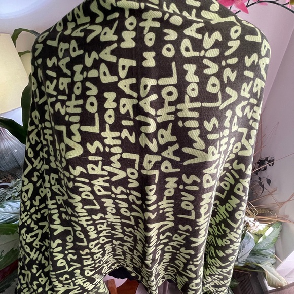 Louis Vuitton x Stephen Sprouse Neon Green Graffiti Print Shawl Scarf. - Picture 1 of 16